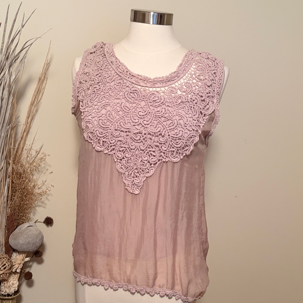 Anthropologie 100% silk Mauve Crochet Detail Blouse - Picture 7 of 10